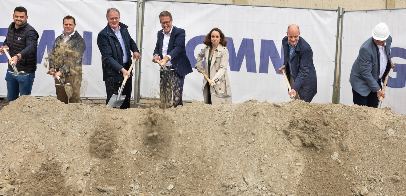 Hochpräzisions-Kugellager: GMN investiert 28 Millionen Euro investiert 28 Millionen am Standort Nürnberg Spatenstich bei der GMN in Nürnberg. Das Familienunternehmen investiert 28 Millionen Euro in Produktionskapazitäten für Hochpräzisions-Kugellager in Franken