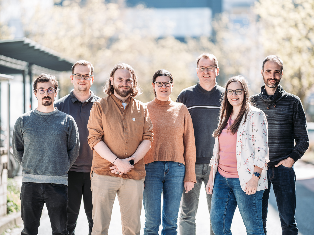 Mikrobiologie: Bakteriendatenbank BacDive überschreitet 100.000 Stämme Das BacDive-Team in 2025