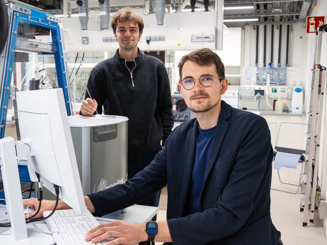 Adrian Mirza und Dr. Kevin Jablonka