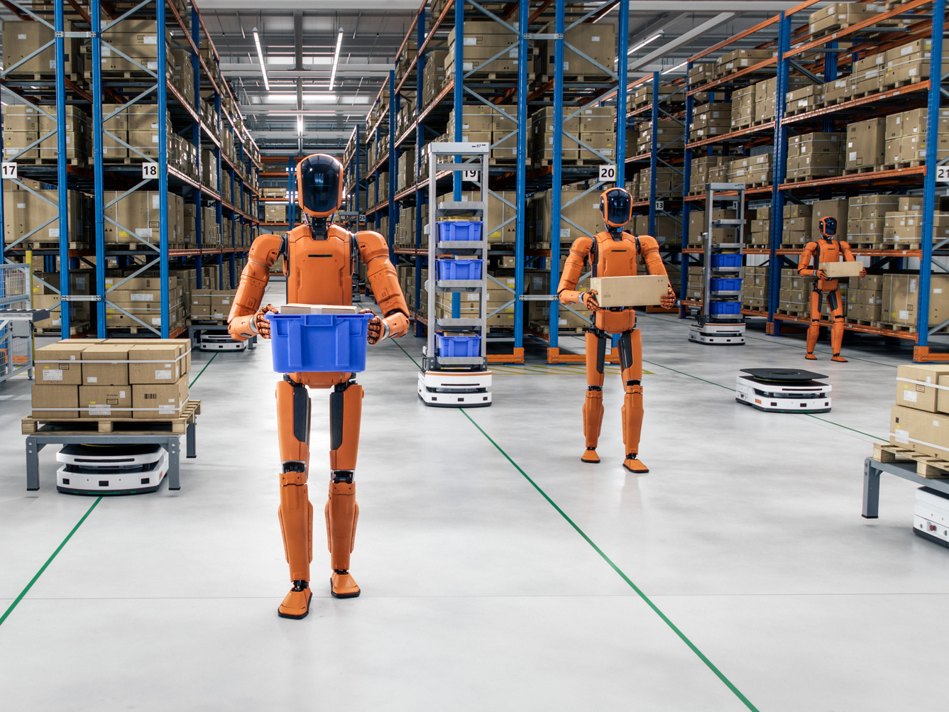 Humanoide Roboter in Lagerhalle