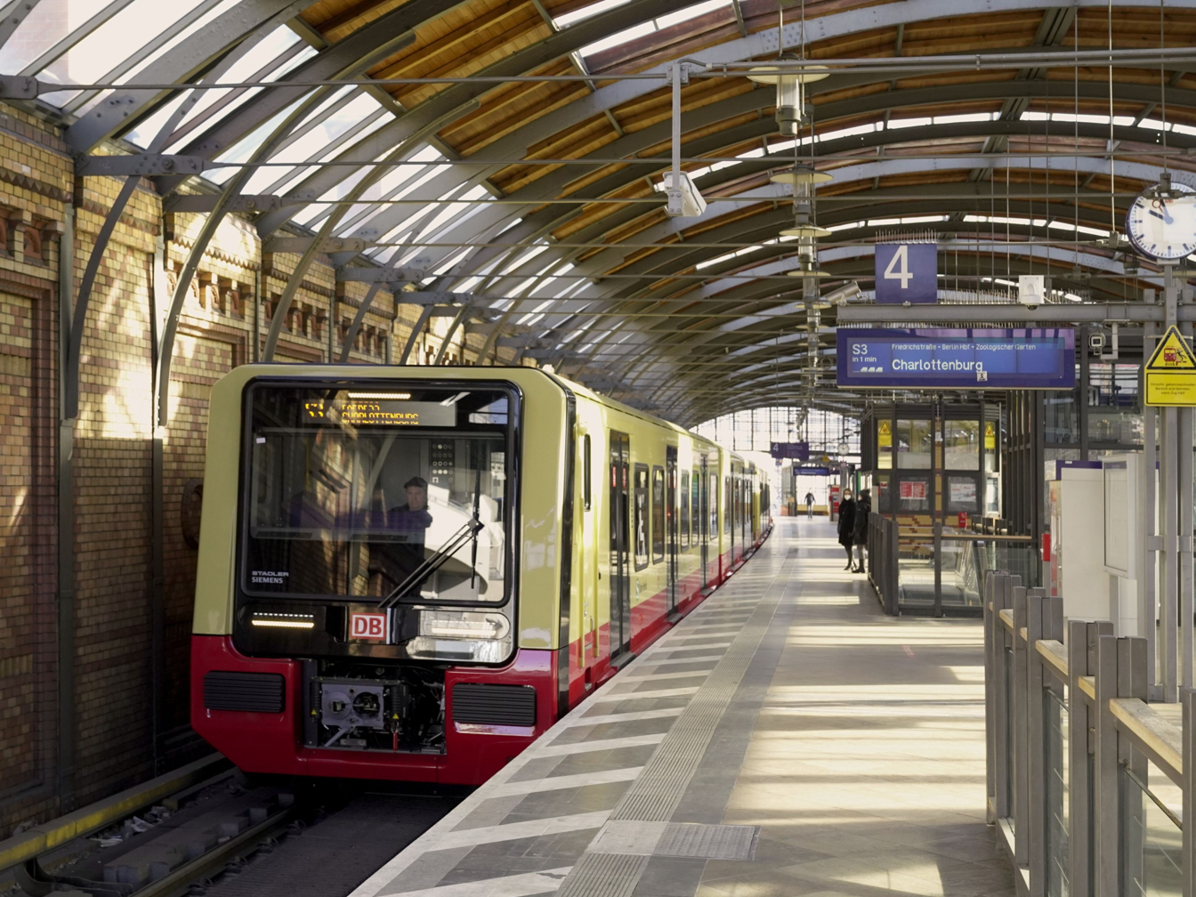 Siemens and Stadler to Deliver 350 New Trains for Berlin Siemens and Stadler to Deliver 350 New Trains for Berlin