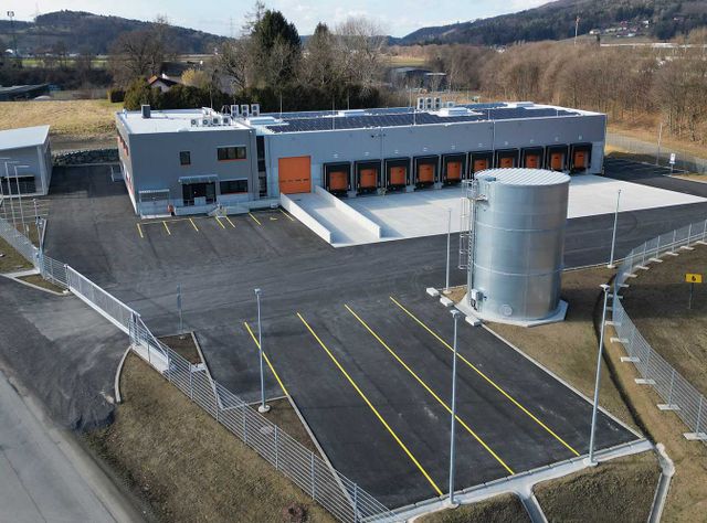 Digitale Prozesse verkürzen Zustellzeiten: trans-o-flex macht Lieferzeiten besser planbar Digitale Prozesse verkürzen Zustellzeiten: trans-o-flex macht Lieferzeiten besser planbar