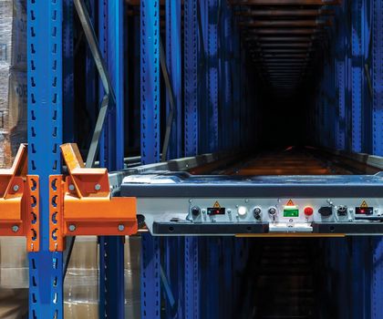 Lagerlösungen: Von Regaltechnik bis Shuttle-System