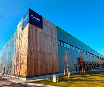 Cancom zieht bei Garbe Industrial ein: Hochmoderne Service Factory in Norderstedt Cancom zieht bei Garbe Industrial ein: Hochmoderne Service Factory in Norderstedt