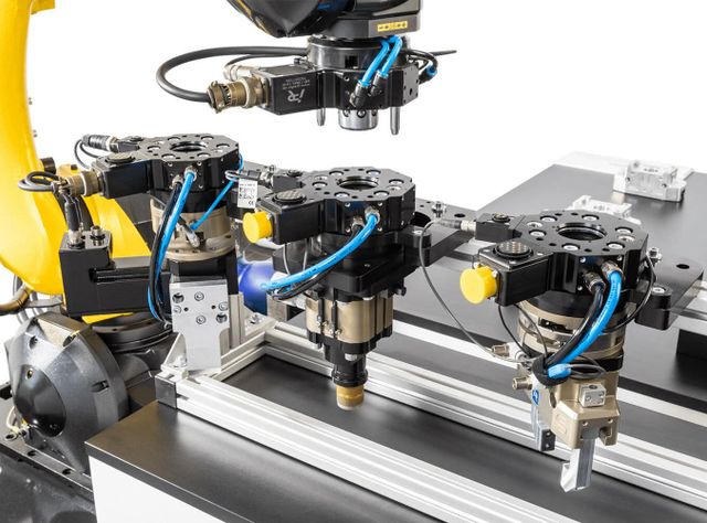 Automation and Industrial IoT: Tool change without pneumatics Tool changing systems from the TKX series
