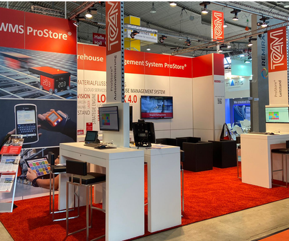 Team auf der Logimat 2026: Lagerintelligenz statt Lagerverwaltung