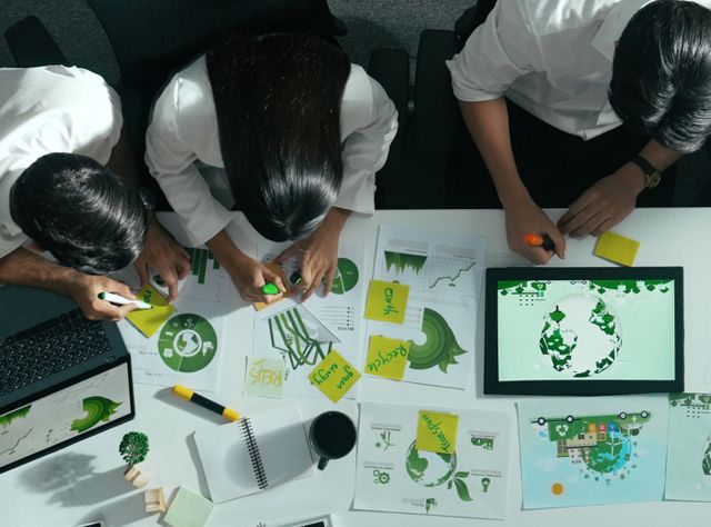 Start-ups: Drei Gründungstypen, ein Ziel: Die Energiewende gestalten Start-ups: Drei Gründungstypen, ein Ziel: Die Energiewende gestalten