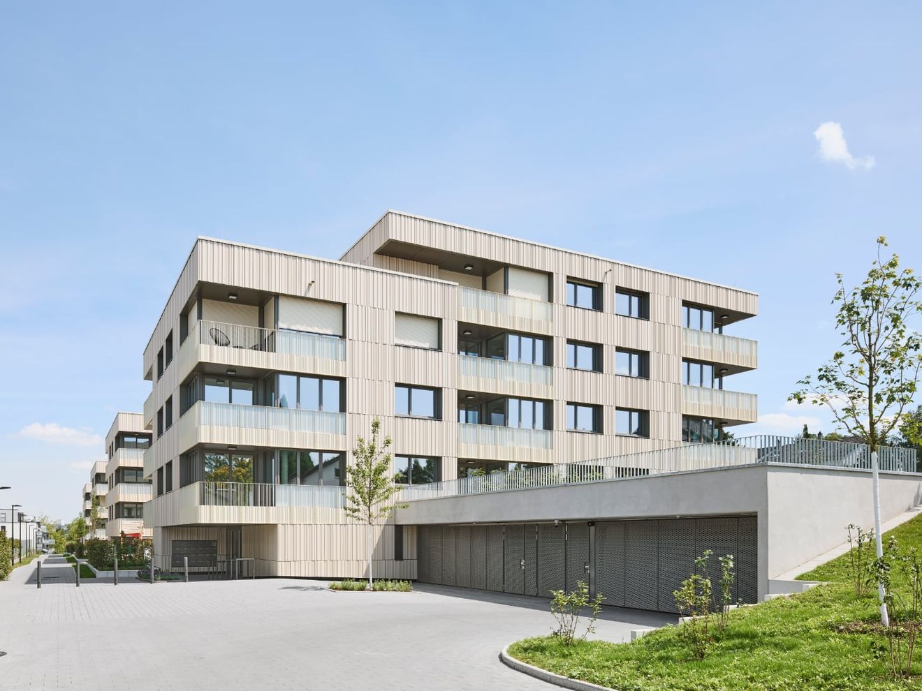Tonality-Keramikfassade für vier Mehrfamilienhäuser in Pforzheim Tonality-Keramikfassade für vier Mehrfamilienhäuser in Pforzheim