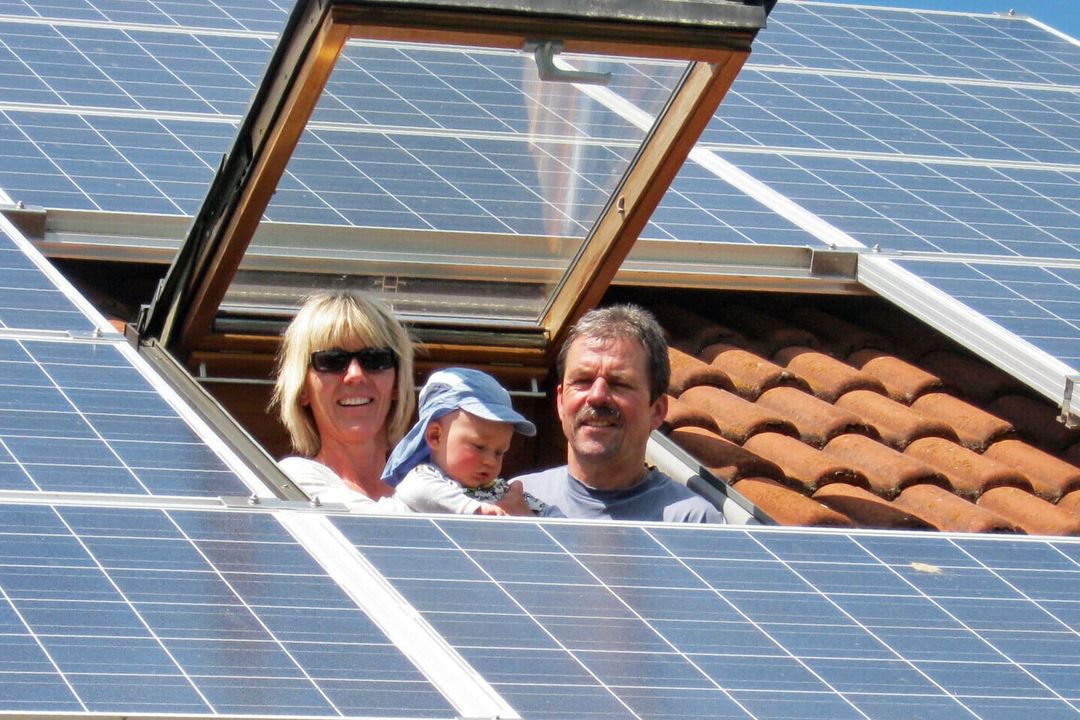 70 Prozent der Bürger sprechen sich dafür aus, den Ausbau erneuerbarer Energien und Speichertechnologien weiter zu vergrößern. 70 Prozent der Bürger sprechen sich dafür aus, den Ausbau erneuerbarer Energien und Speichertechnologien weiter zu vergrößern.