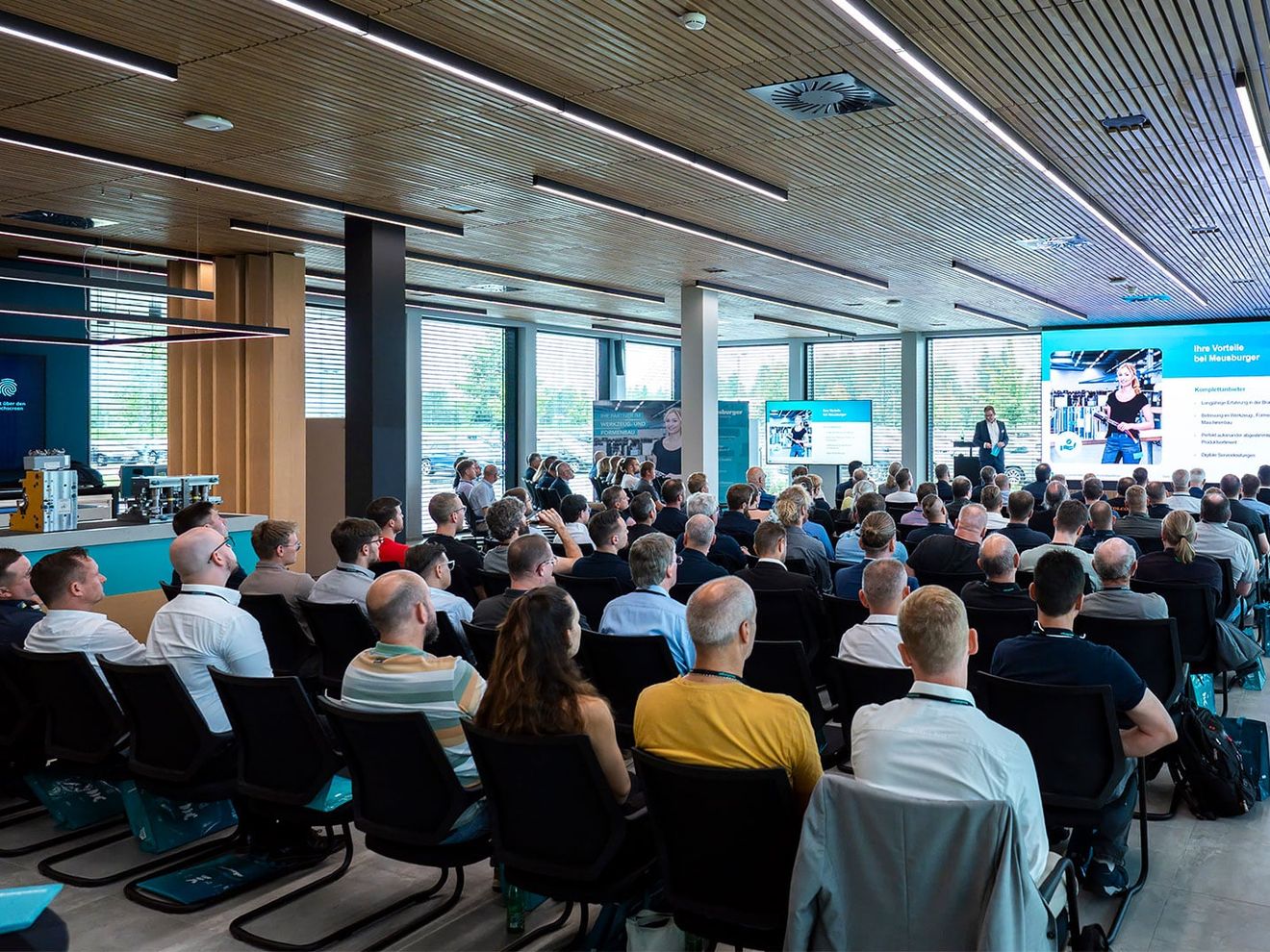 Branchenevent in Hohenems: Meusburger Konstrukteurstreffen zeigt Trends im Werkzeugbau Branchenevent in Hohenems: Meusburger Konstrukteurstreffen zeigt Trends im Werkzeugbau
