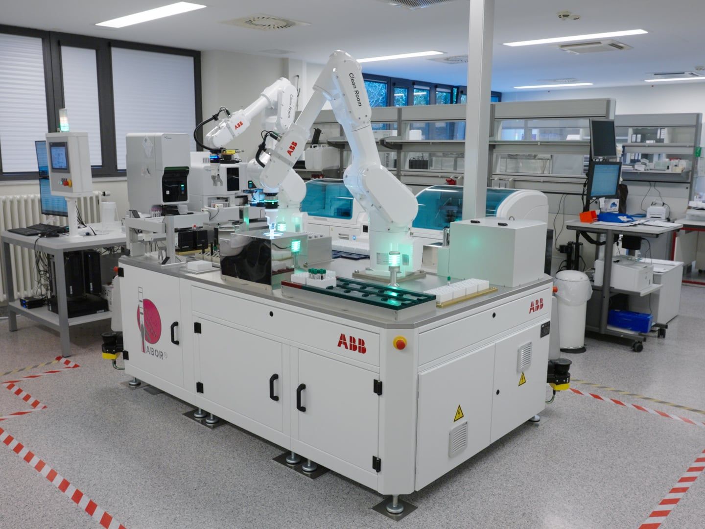 Roboter im Labor Roboter im Labor