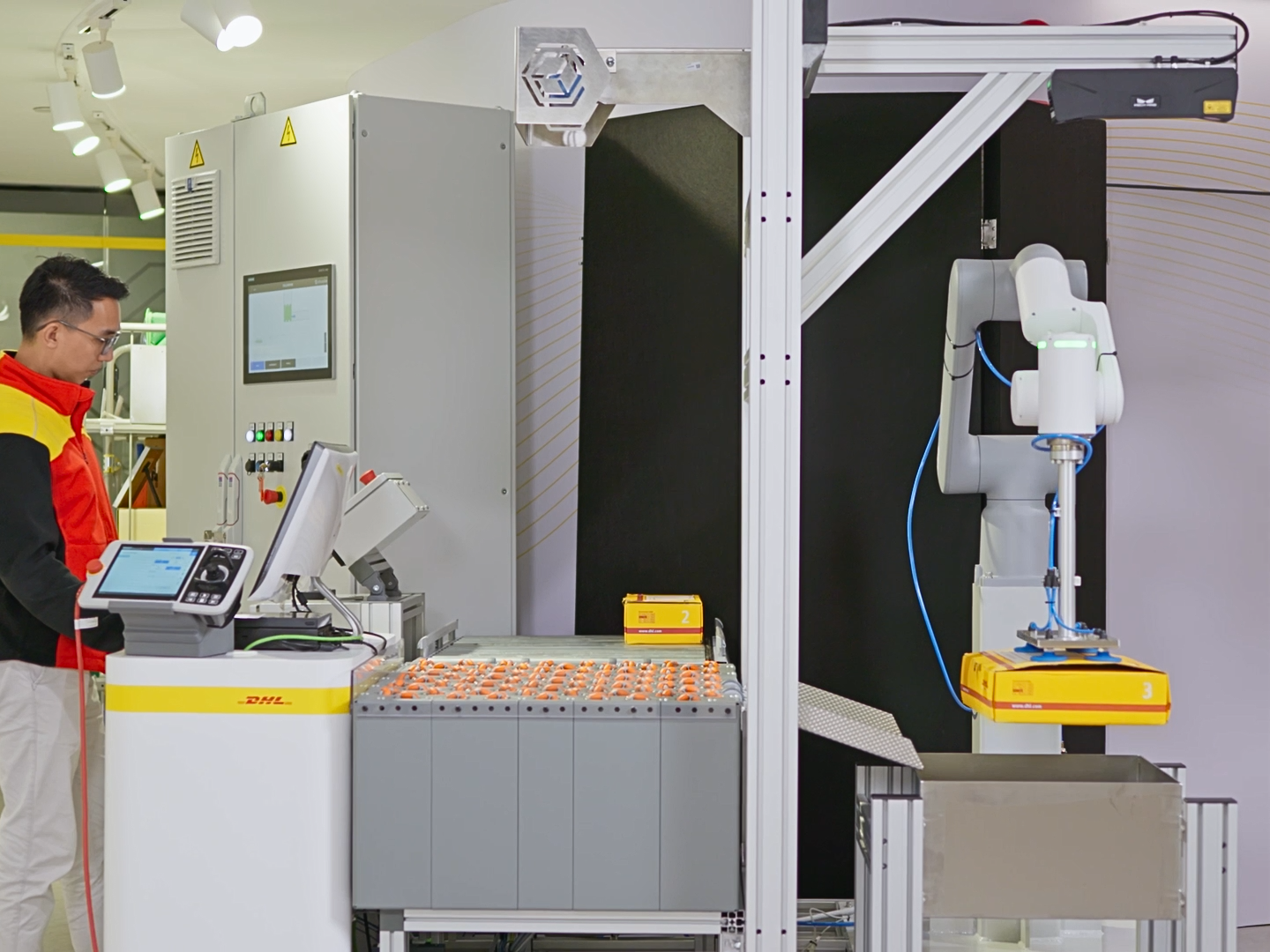 Fördertechnik: DHL Asia Pacific Innovation Center stellt Celluveyor-Technologie vor DHL Asia Pacific Innovation Center stellt Celluveyor-Technologie vor