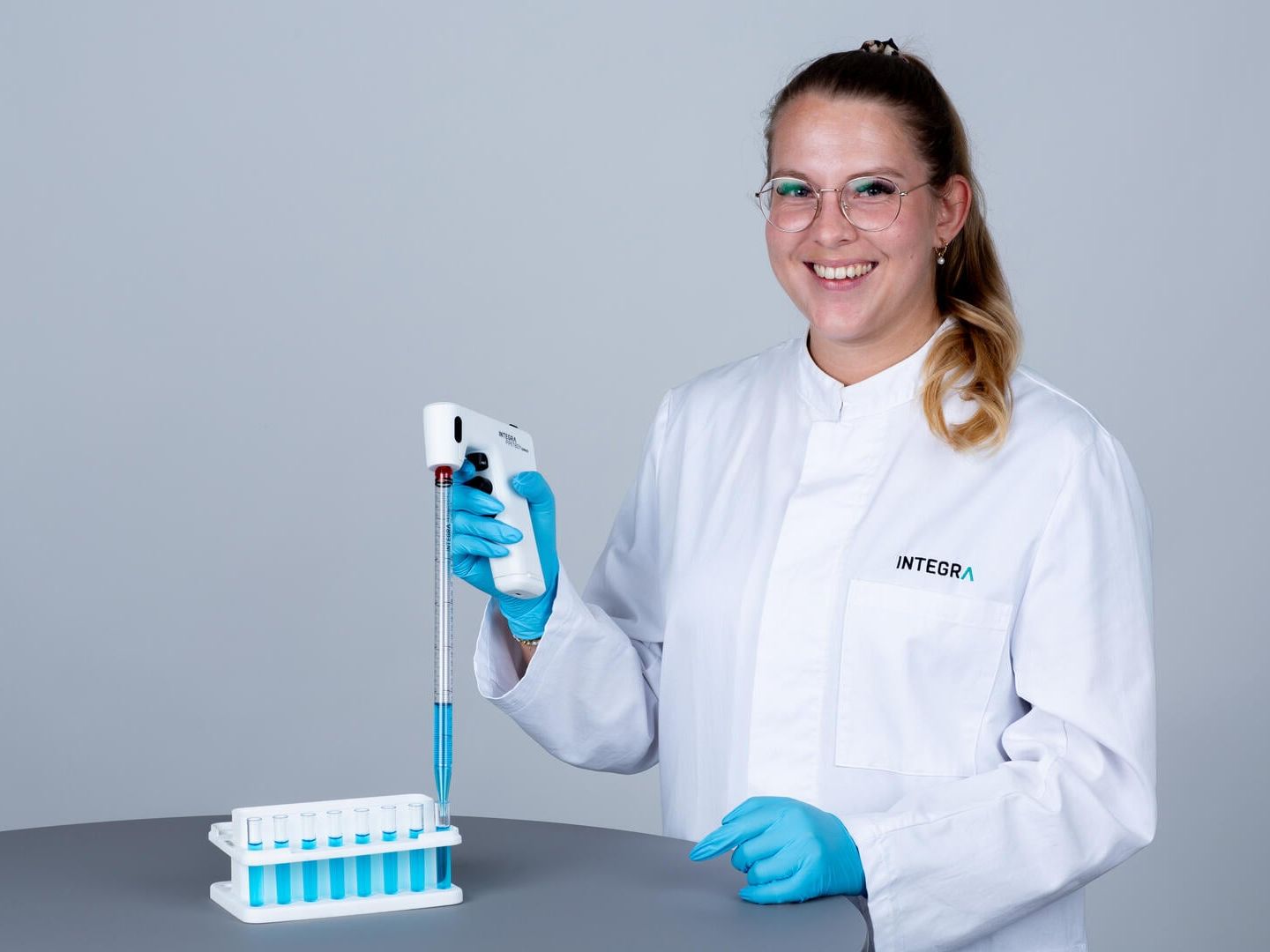 Die Pipettierhilfe PIPETBOY GENIUS Die Pipettierhilfe PIPETBOY GENIUS