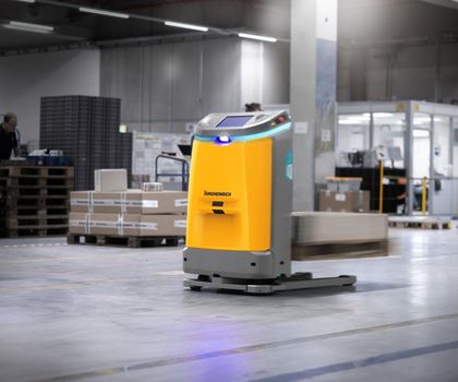 Industrial trucks: Automated transports via AMR Industrial trucks: Automated transports via AMR
