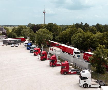 M3E und Nanno Janssen veröffentlichen Leitfaden für Verlader und Transportauftraggeber M3E und Nanno Janssen veröffentlichen Leitfaden für Verlader und Transportauftraggeber
