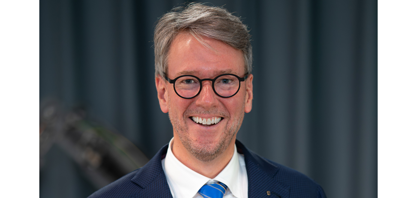 Der Verband Deutscher Maschinen- und Anlagenbau (VDMA) hat Philip Harting in seinen Hauptvorstand berufen. Der CEO der Harting Technologiegruppe engagiert sich künftig für die Interessen des deutschen und europäischen Maschinenbaus.