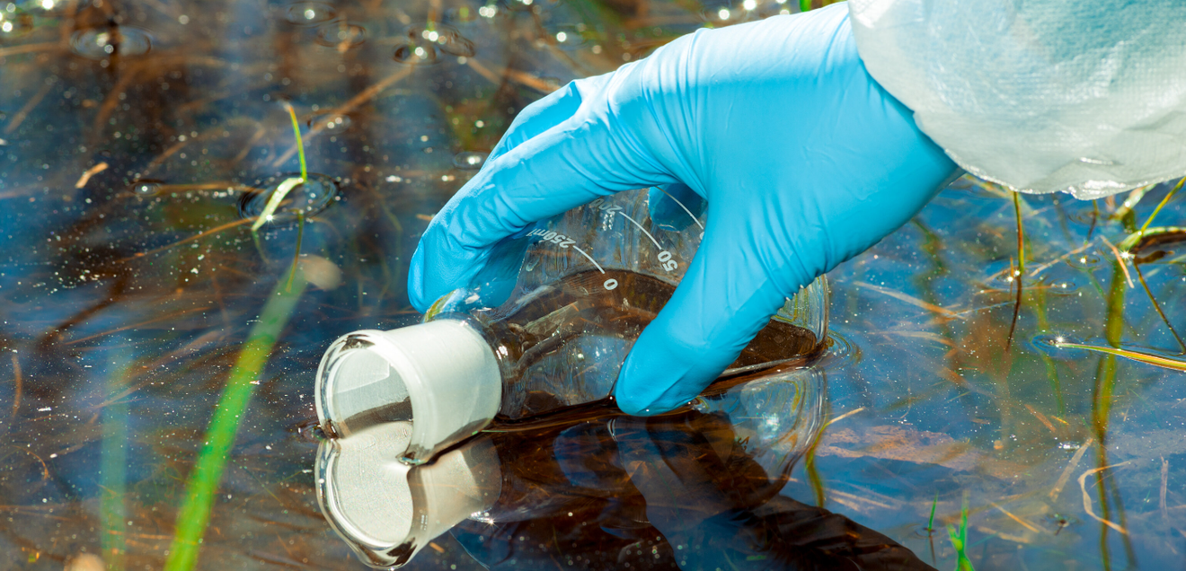 Carl-Zeiss-Stiftung fördert KI-Projekt: Vorhersage von Chemikalienrisiken in Gewässern Carl-Zeiss-Stiftung fördert KI-Projekt: Vorhersage von Chemikalienrisiken in Gewässern