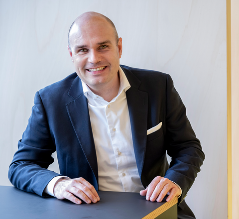 Klaus Meyer, Siemens Financial Services