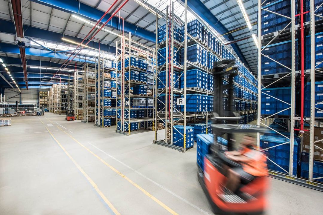 Value Added Services: Über die Standardlogistik hinaus Value Added Services: Über die Standardlogistik hinaus