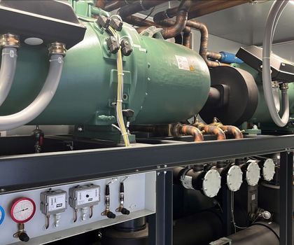 L&R Kältetechnik auf der Fakuma 2024: Kälte kommt aus der Box L&R Kältetechnik auf der Fakuma 2024: Kälte kommt aus der Box