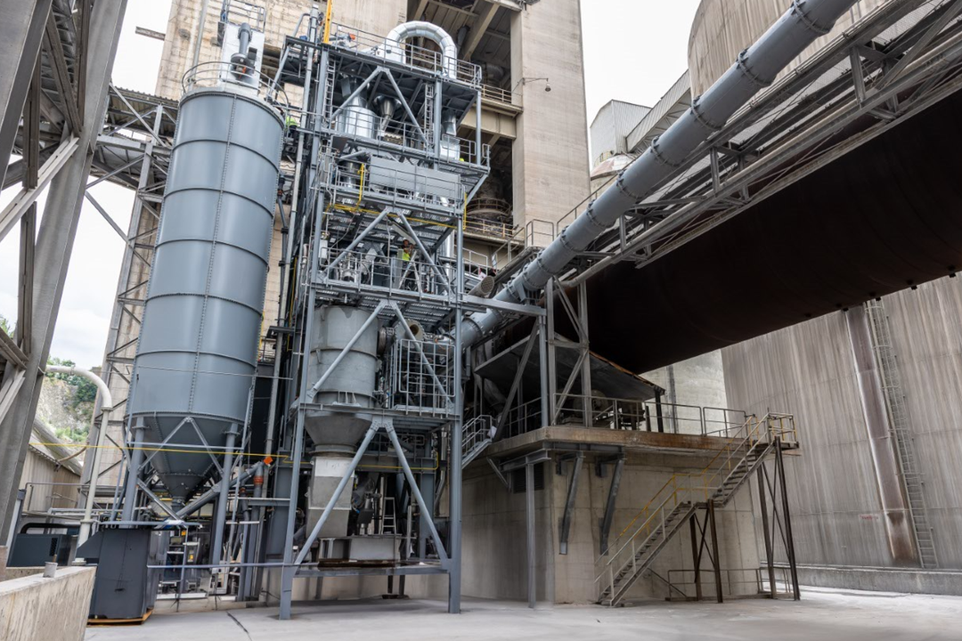Rohrdorfer startet Versuchsanlage für CO₂-reduzierte Zementproduktion mit getemperten Tonen Rohrdorfer startet Versuchsanlage für CO₂-reduzierte Zementproduktion mit getemperten Tonen