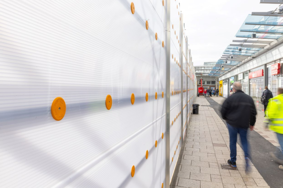 PERI UP Cladding: Innovative Einhausung für sicheren und komfortablen Gerüstbau PERI UP Cladding: Innovative Einhausung für sicheren und komfortablen Gerüstbau
