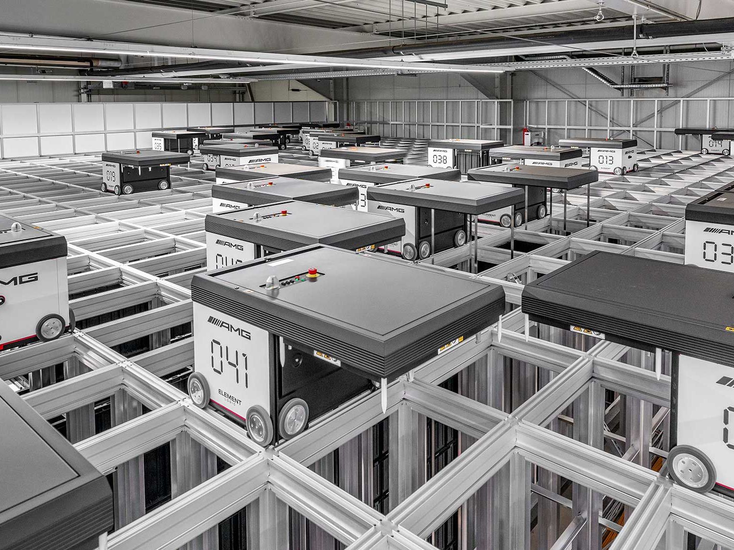 Lagerautomatisierung im Mercedes-AMG Werk: Element Logic optimiert AMG-Logistik Lagerautomatisierung im Mercedes-AMG Werk: Element Logic optimiert AMG-Logistik