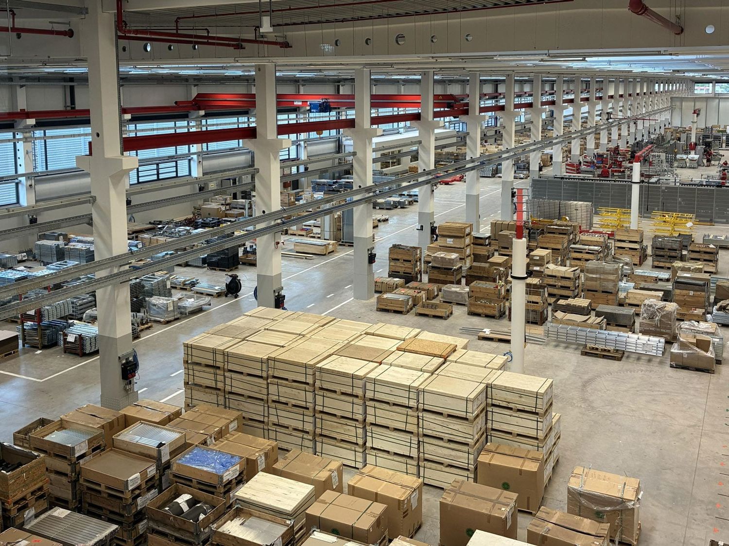 150-Millionen-Euro-Investition: TGW Logistics nimmt neue Produktionshalle in Betrieb 150-Millionen-Euro-Investition: TGW Logistics nimmt neue Produktionshalle in Betrieb