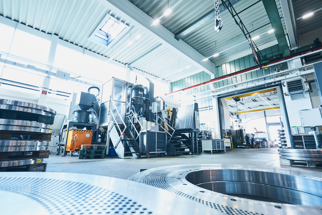 Die production with 8-spindle machine