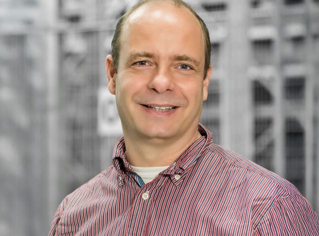 Interview über die Optimierung von Materialflüssen: Wie digitale Tools versteckte Engpässe entlarven