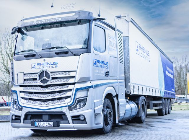 Praxistest mit Brennstoffzellen-Lkw: Wasserstoff-Lkw im Alltagstest