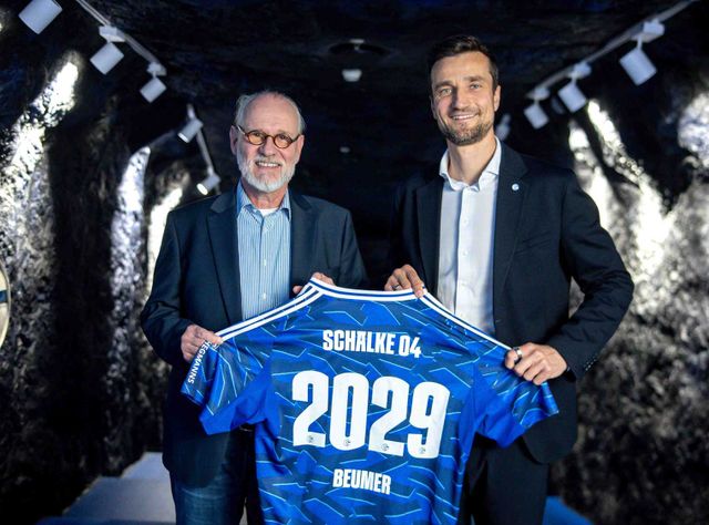 Großdeal im Ruhrgebiet: Neuer Trikotsponsor: Beumer steigt bei Schalke ein