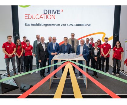 SEW-Eurodrive opens training center: "DriveEducation" as an investment in the skilled workers of tomorrow SEW-Eurodrive opens training center: "DriveEducation" as an investment in the skilled workers of tomorrow
