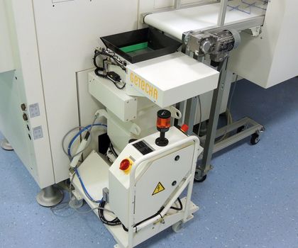 Verpackungs- und Verschlussanlagen: Kreislauflösungen für Flaschen und Kanister Verpackungs- und Verschlussanlagen: Kreislauflösungen für Flaschen und Kanister