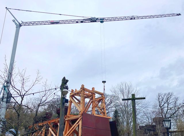 Schnellbaukran im Einsatz Schnellbaukran im Einsatz
