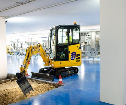 Komatsu präsentiert den elektrischen Minibagger PC20E-6 Komatsu präsentiert den elektrischen Minibagger PC20E-6