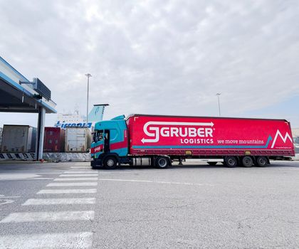 Erfolgreicher eCMR-Test: Gruber Logistics testet elektronischen Frachtbrief in Italien Erfolgreicher eCMR-Test: Gruber Logistics testet elektronischen Frachtbrief in Italien