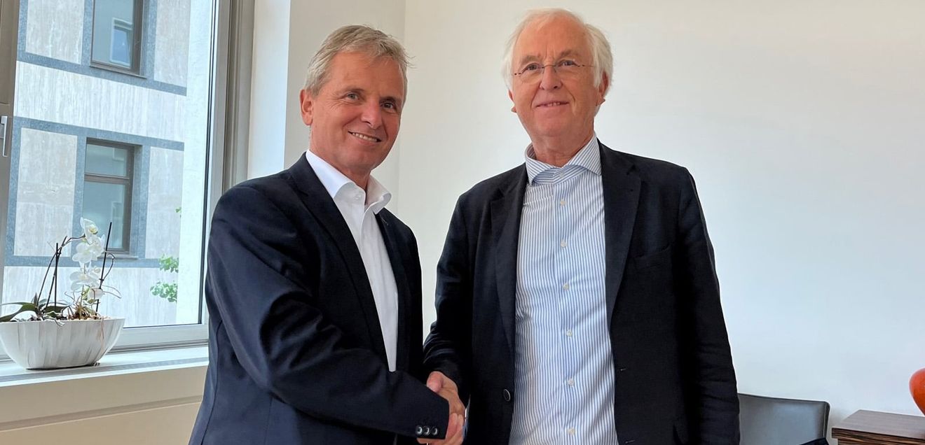 Firmenübernahme: Anton Paar übernimmt Brabender Dr. Friedrich Santner und Peter Eßer