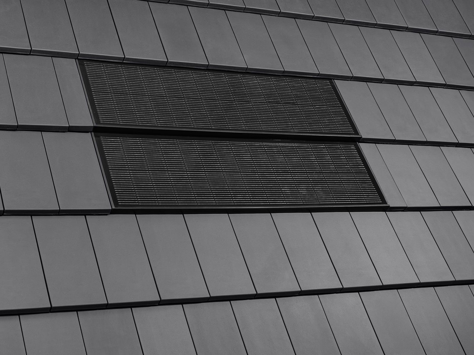 Indach-PV-System für den Glattziegel Level RS Indach-PV-System für den Glattziegel Level RS