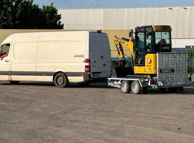Fiber Connect beschafft neuen Cat-Lader ZL25 für Glasfaserausbau