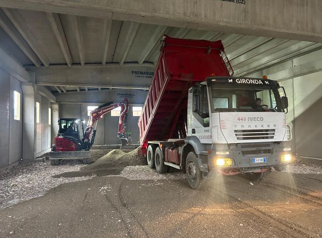 Kompaktbagger Yanmar ViO57-6B stärkt Produktionsinfrastruktur
