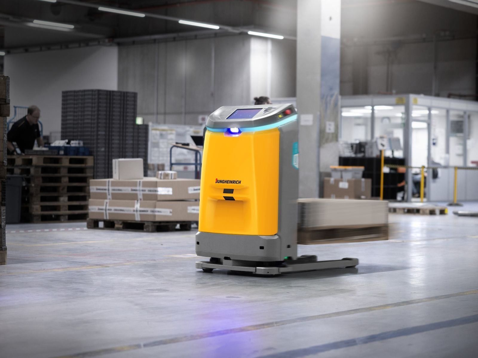 Industrial trucks: Automated transports via AMR Industrial trucks: Automated transports via AMR