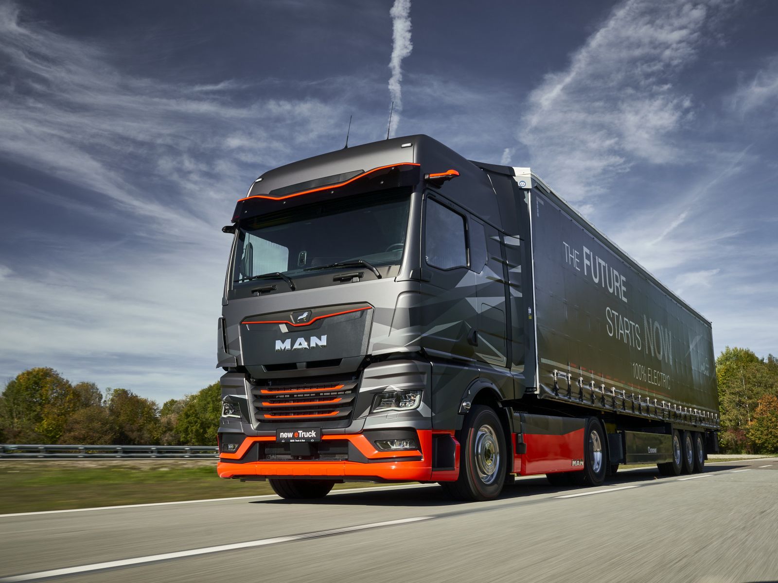 MAN verfolgt das Ziel, schon 2025 mehr als 1000 eTrucks an seine Kunden zu übergeben.