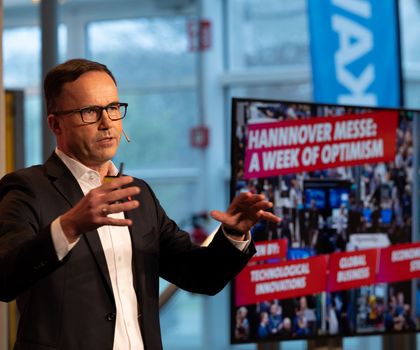 Interview mit Dr. Jochen Köckler: Die Hannover Messe zukunftsfähig aufstellen Interview mit Dr. Jochen Köckler: Die Hannover Messe zukunftsfähig aufstellen