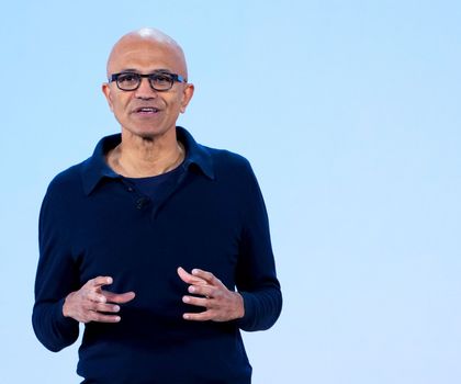 Microsoft-Chef Satya Nadella spricht während einer Präsentation des KI-Assistenten Copilot im Vorfeld der jährlichen Entwicklerkonferenz Build im Microsoft-Hauptquartier. (