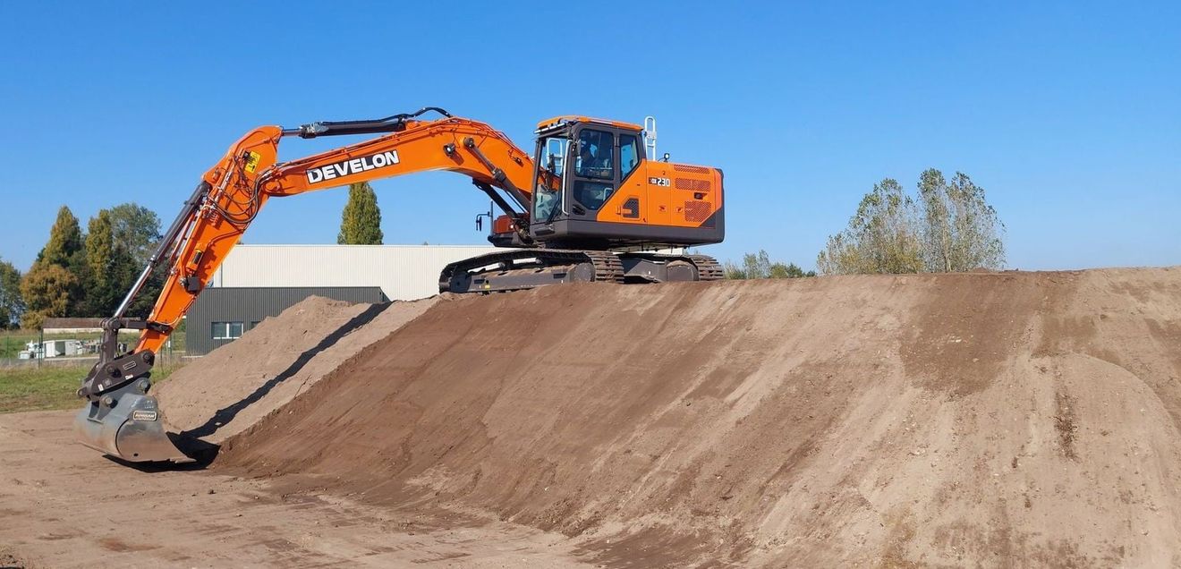 Develon 9-Serie: 3D-Maschinensteuerung für Bagger bringt Digitalisierung auf die Baustelle Develon 9-Serie: 3D-Maschinensteuerung für Bagger bringt Digitalisierung auf die Baustelle