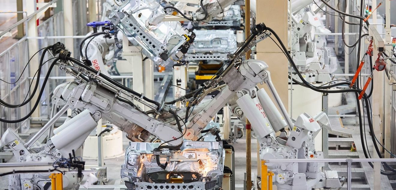 International Federation of Robotics: Roboterdichte steigt in Europa, Asien und Amerika