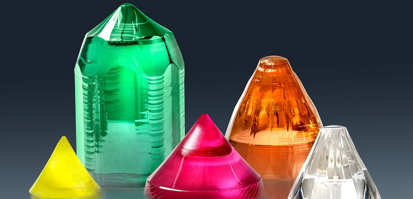 Verschiedene oxidische Laserkristalle mit unterschiedlichen aktiven Dotierungen (Seltene Erden und Übergangsmetalle) Verschiedene oxidische Laserkristalle mit unterschiedlichen aktiven Dotierungen (Seltene Erden und Übergangsmetalle)