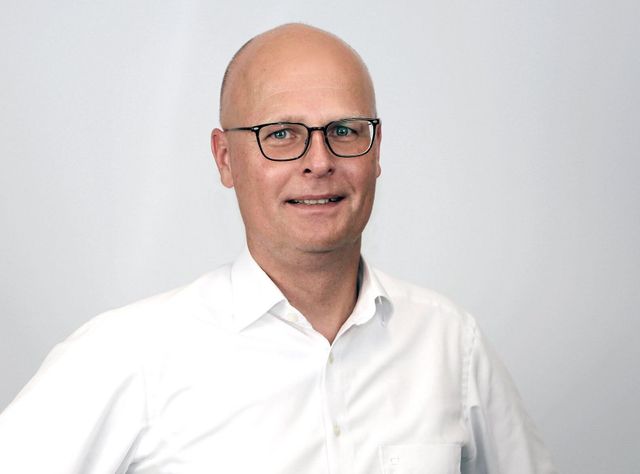 Interview mit Jörg Sokat: Sichere Lösungen für Kabelinstallationen Interview mit Jörg Sokat: Sichere Lösungen für Kabelinstallationen
