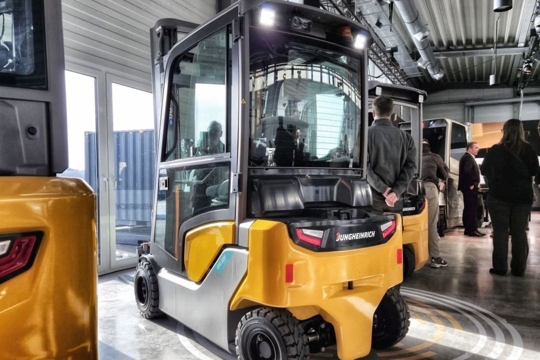 Jungheinrich entwickelt neue EFG-Serien: Nächste Generation von Elektro-Gegengewichtsstaplern Jungheinrich entwickelt neue EFG-Serien: Nächste Generation von Elektro-Gegengewichtsstaplern